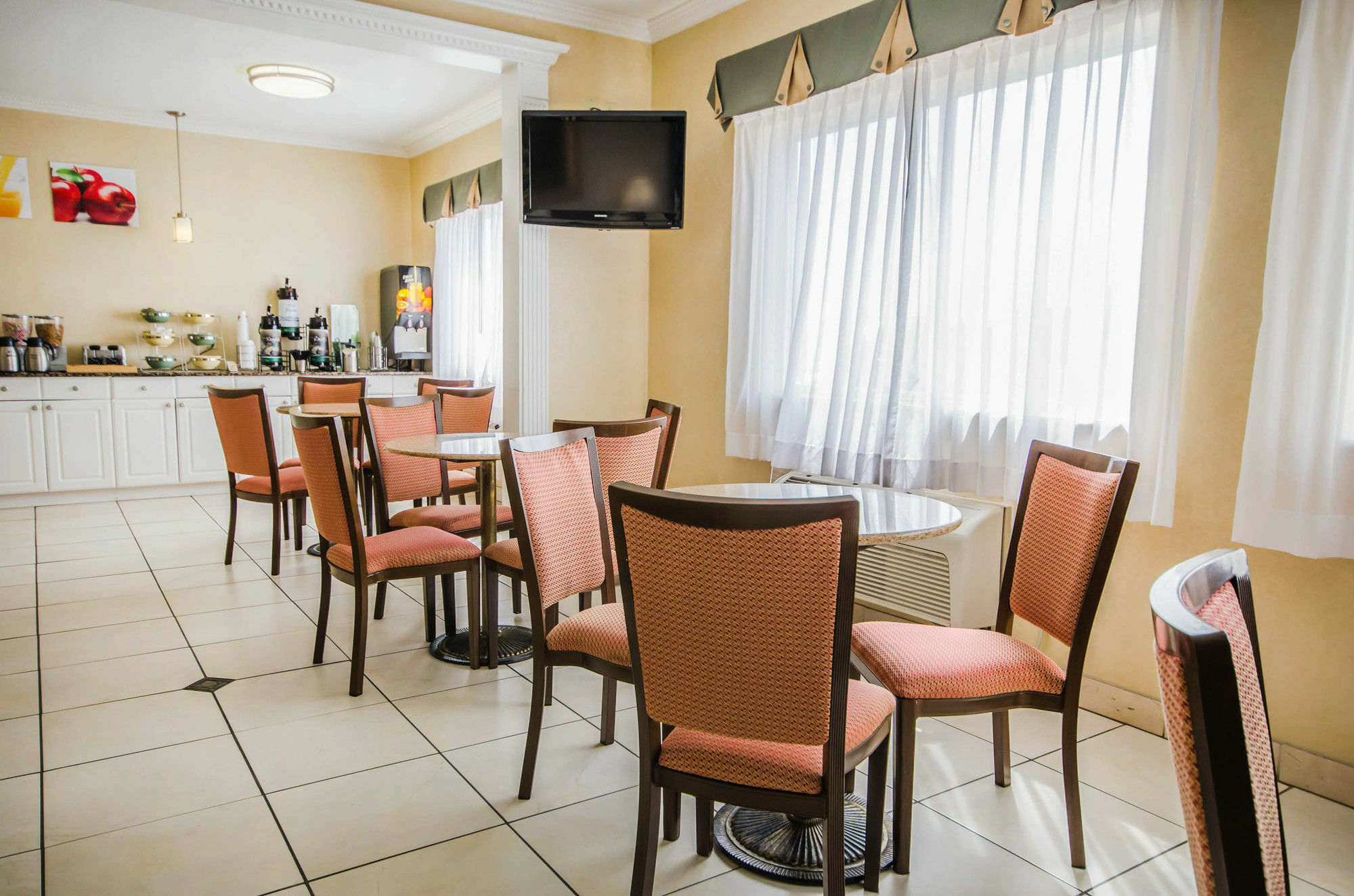 Quality Inn East Evansville Exterior foto