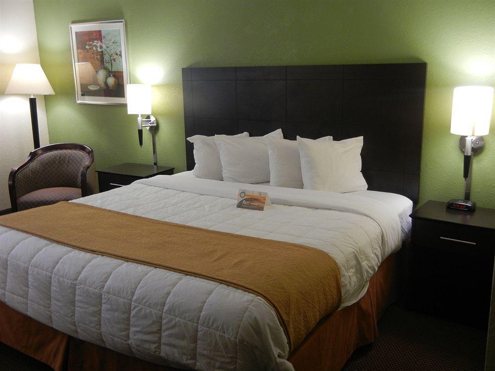 Quality Inn East Evansville Exterior foto